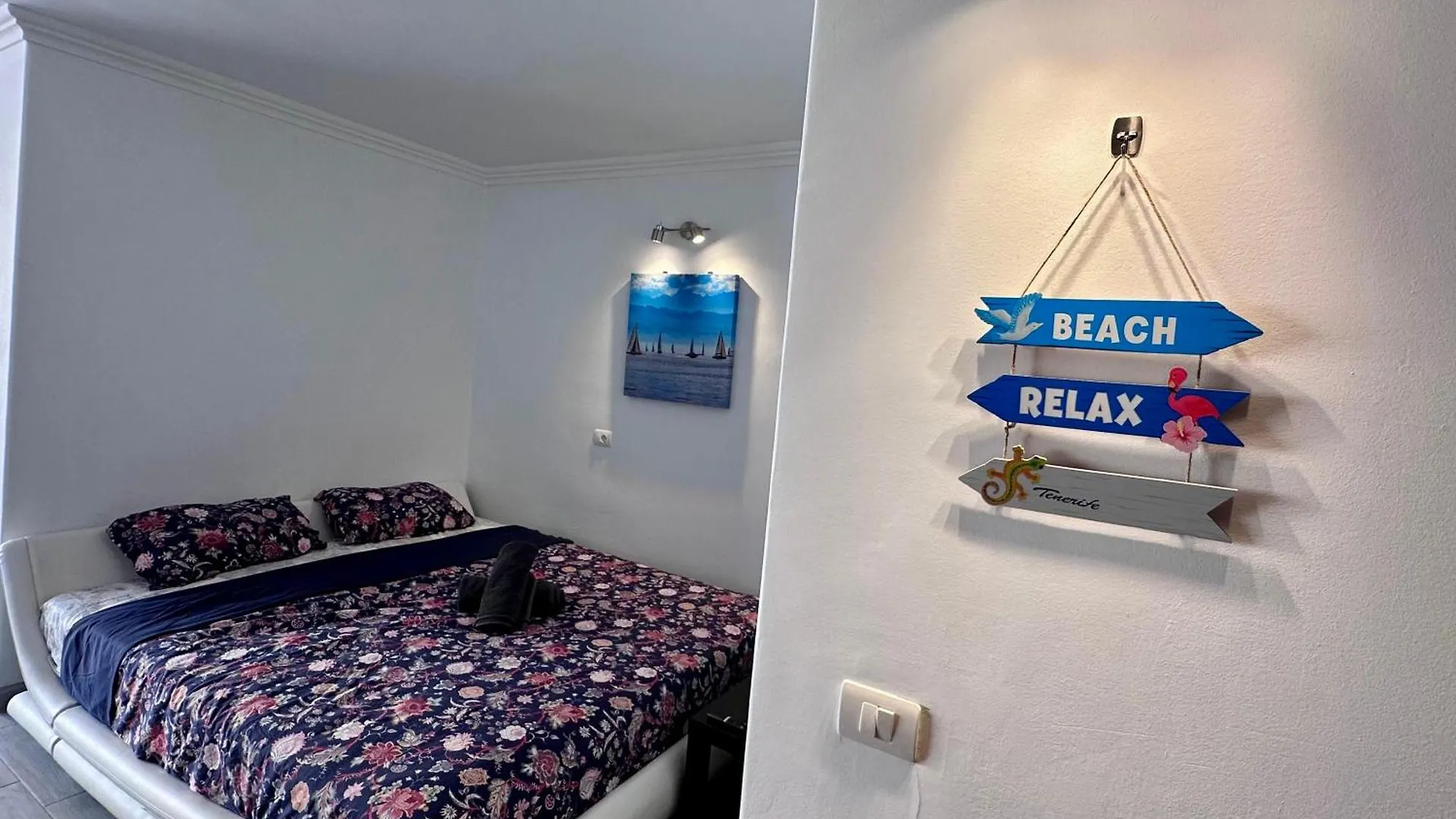 Air Conditioning, Private Parking And Fully Equipped Kitchen In Hotel Room In Golf Del Sur, Tenerife サンミゲル・デ・アボナ アパートホテル